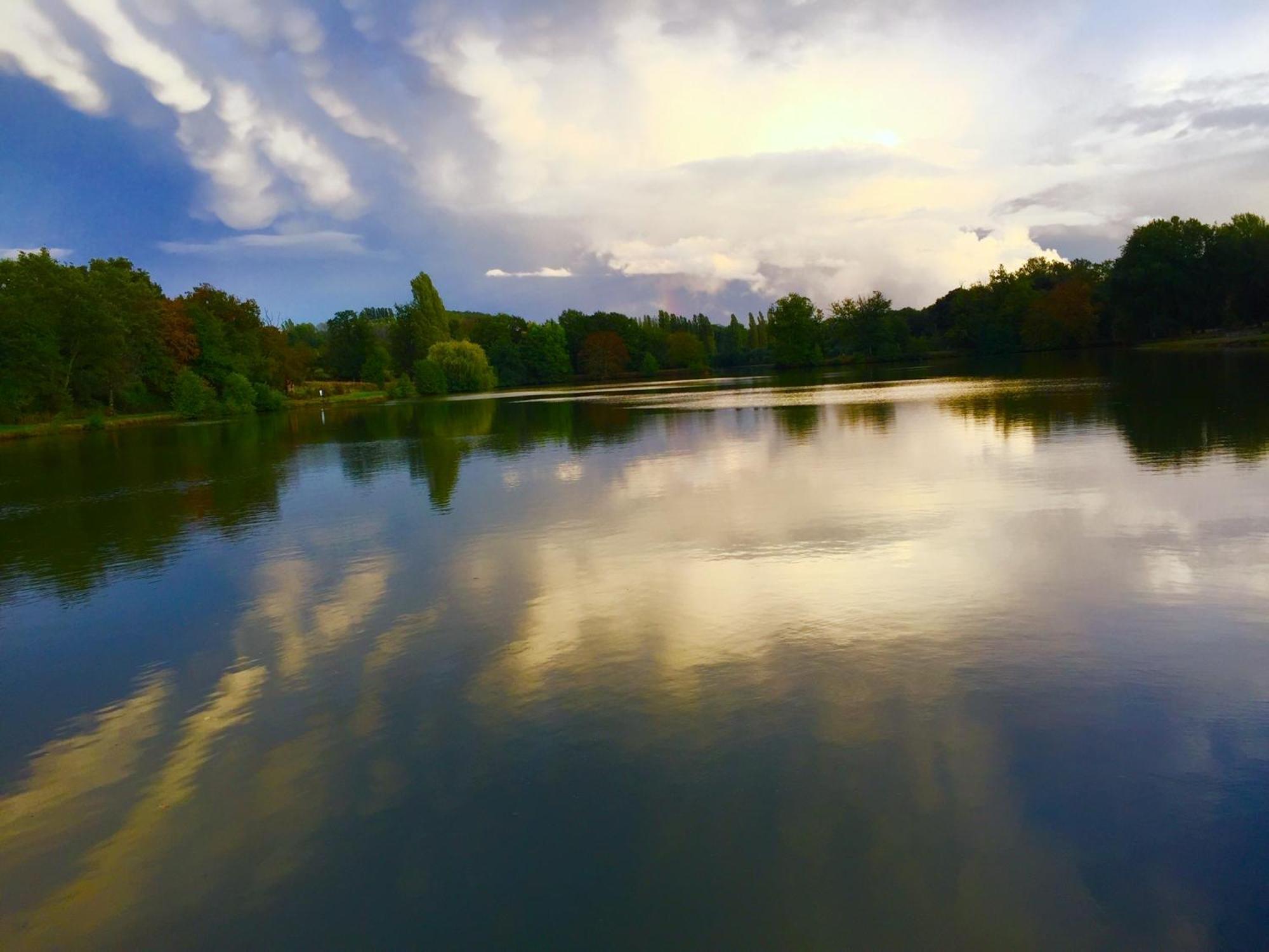Nature Et Bord D'Etang A Jars Εξωτερικό φωτογραφία